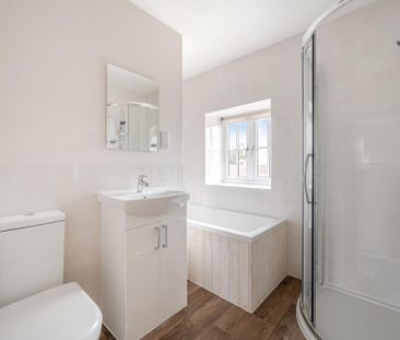 2 bedroom semi-detached house to rent - Photo 4