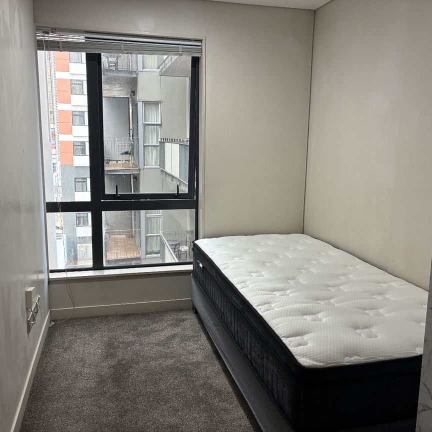 Auckland CBD – Cozy Comfort Meets Urban Convenience - Photo 1