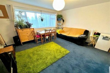 Anglesea Court, SO15 - Photo 3