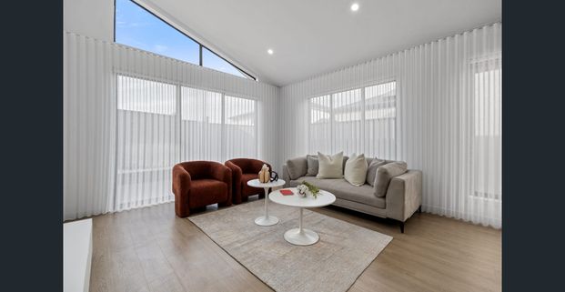 Perfect Family Home in the Heart of Craigieburn - Photo 1