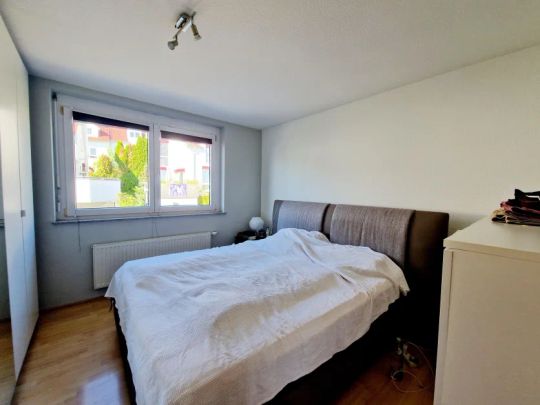 Reizende Dreizimmerwohnung mit Süd-Balkon und Stellplatz in begehrter Lage in Marbach - Photo 1