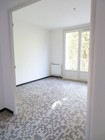 T3, Rue de Rivoli, 67m², 510€ H.C, Nîmes. - Photo 3