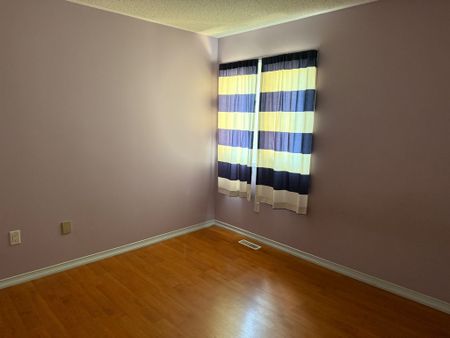 For Lease - 9 Upwood Place, Brampton, Ontario - Photo 2