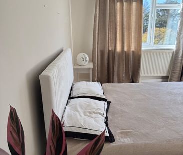 Room in a Shared Flat, Wembley Park, HA9 - Photo 1