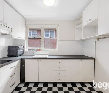 IMPECCABLE IN SOUGHT AFTER SETTING CLOSE TO VIBRANT VILLAGE, TRANSP... - Photo 4