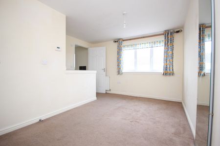 Inverlochy Crescent, Glasgow, G33 - Photo 3