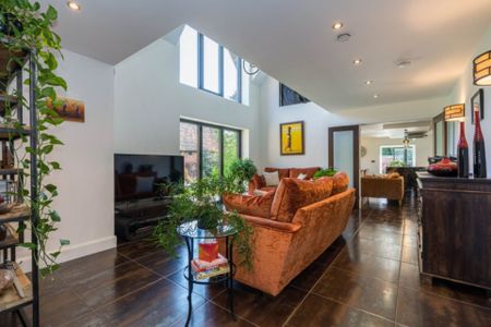 Aylesbury Road, Aston Clinton - Photo 2