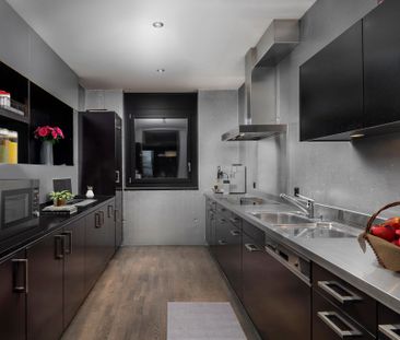 Trendy loft apartment: Live and work at the pulse of life - Photo 1