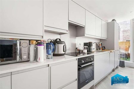 Edgewood Mews, Finchley, London, N3 - Photo 4