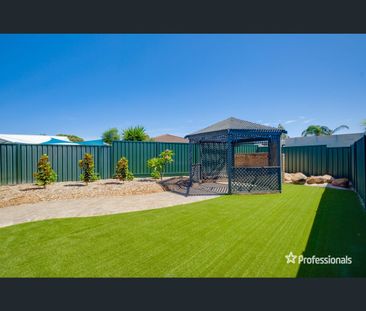 32 Skylark Retreat, Ballajura, WA 6066 - Photo 3