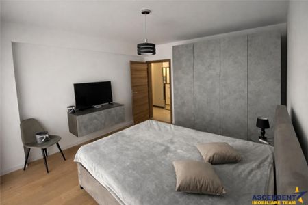 Lux, decomandat, balcon, loc parcare, Cosmopolit, Brasov - Fotografie 2