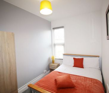 Student Accommodation 26 - 27, 77 Canwick Road, Lincoln - Photo 2