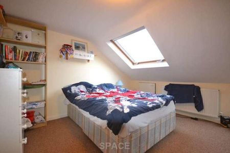 Grange Avenue, Earley, Reading, Berkshire, RG6 - Photo 4