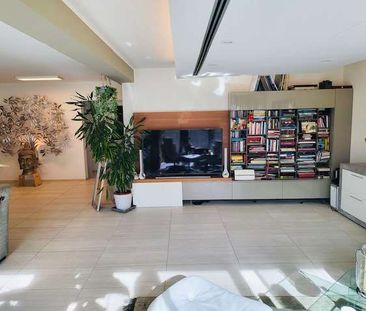 4.5 Zimmer, 220 m², 2. Stock - Photo 2