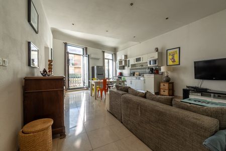 Location Appartement 3 pièces 79m² SETE 34200 - Photo 3