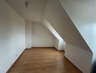 Location Duplex 4 pièces 105 m2 à Chartres - Photo 2