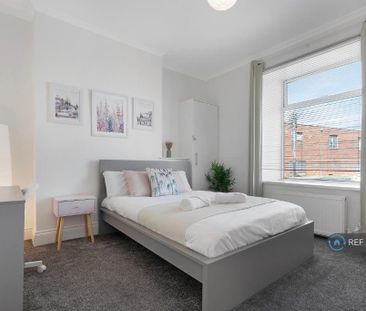 4 bedroom terraced house to rent - Photo 3