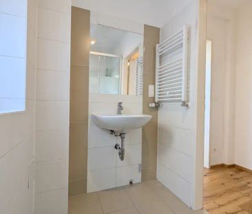 NEU - Lichtdurchflutetes Dachstudio mit Top-Anbindung nahe Donaukanal - Photo 3