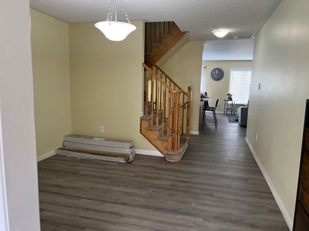 For Lease - 73 Finney Terrace, Milton, Ontario - Photo 3