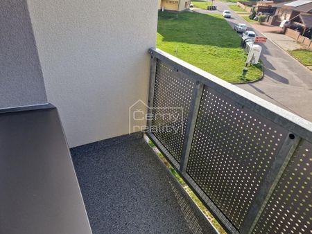 Pronájem bytu 2+1 55 m2 - Fotografie 5