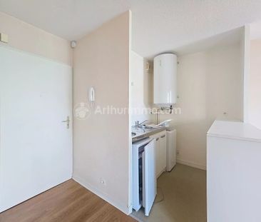 Location Appartement 1 pièce 32m² CLERMONT FERRAND 63000 - Photo 2