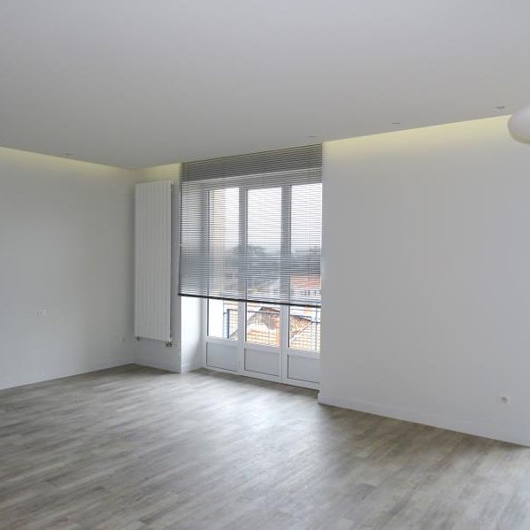 Location Appartement 5 pièces 106m² - Photo 1