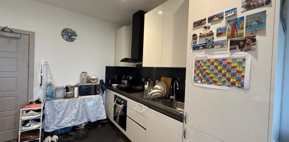 Quilters Way, Stoke Mandeville, AYLESBURY - Photo 2