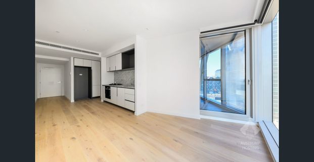 Contemporary City Living in the WSP Building I 1Bed 1Bath - Photo 1
