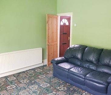 3 bedroom detached house to rent - Photo 2