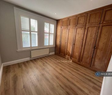 3 bedroom detached house to rent - Photo 3