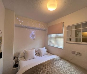 1 bedroom ground floor flat to rent - Photo 3