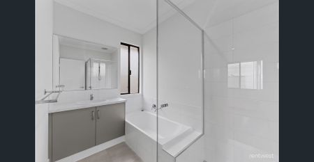 Modern Comfort, Perfect Location - Photo 3