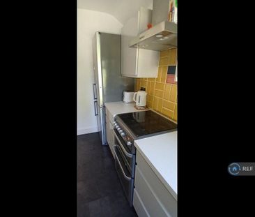 2 bedroom maisonette to rent - Photo 6