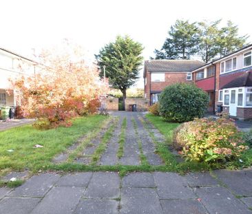2 bedroom maisonette to rent - Photo 3