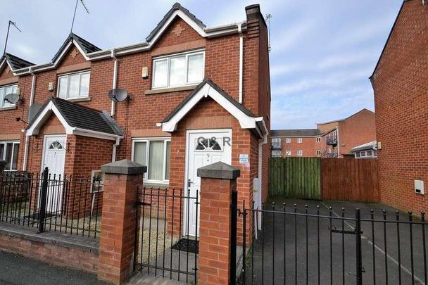 Ancroft Street, Manchester, Hulme, M15 - Photo 1