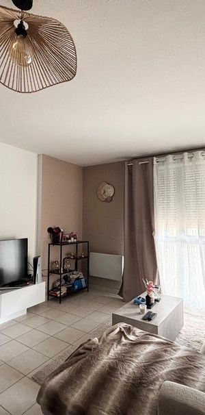 Location Appartement 2 pièces 48m² ST SAULVE 59880 - Photo 1