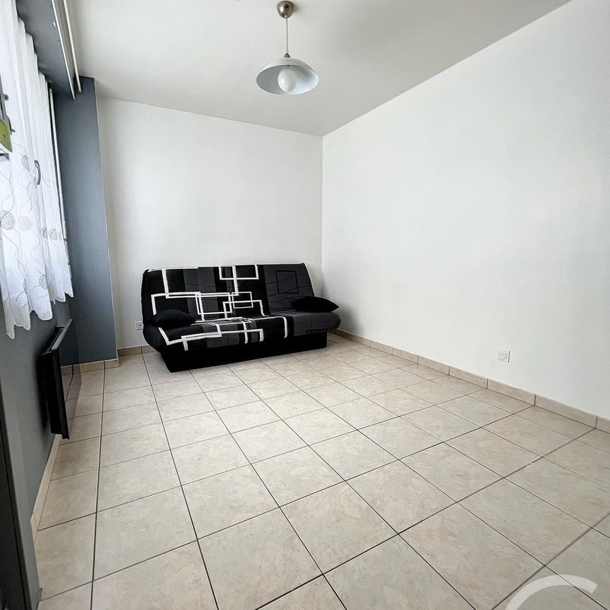 Location Appartement 1 pièce 17m² TROYES 10000 - Photo 1
