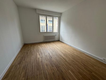 TRES BEAU T4 - 100m2 - REFAIT A NEUF - Photo 2