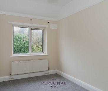 Horsley Close, Epsom - Photo 5