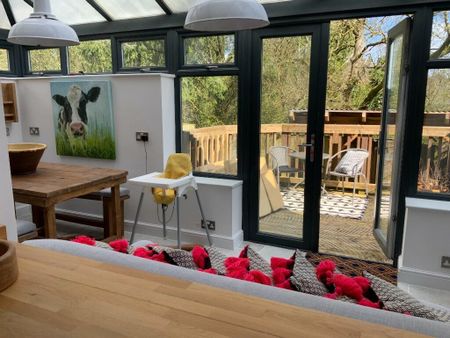 3 bedroom semi-detached house to rent - Photo 4