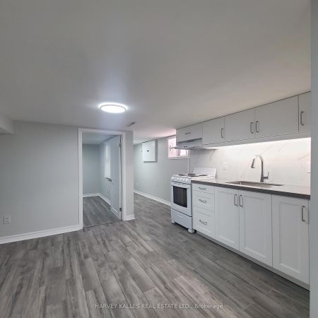For Lease - 238 Strathmore Boulevard Unit# Lower, Toronto, Ontario - Photo 4