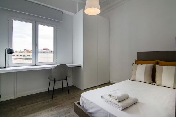 Calle Hospital, Valencia, Valencian Community 46001 - Photo 1