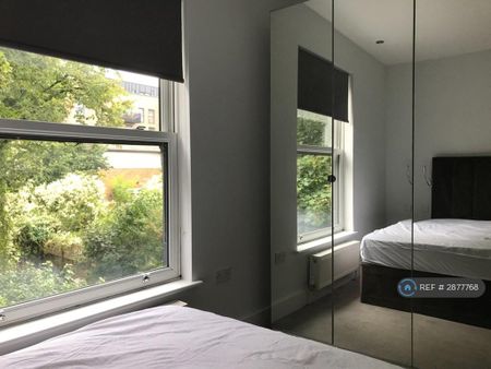 1 bedroom flat to rent - Photo 3