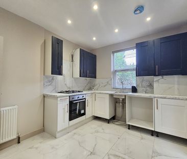 2 Bed Flat, Chesterfield Gardens, N4 - Photo 4