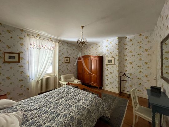 Location Appartement 2 pièces 35m² FONTENAY LE COMTE 85200 - Photo 1