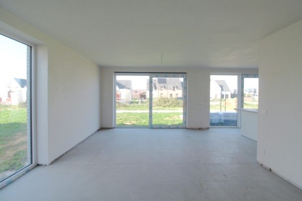 Ruime halfopen nieuwbouwwoning te Roeselare - Photo 1