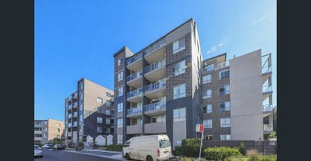 Spacious 2 bedroom + study modern apartment - Photo 5