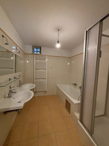 1190! Perfekt aufgeteilte 4 Zimmer Wohnung mit Loggia in Grünruhelage! - Photo 4