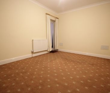 Wick Drive, Wickford - Photo 1