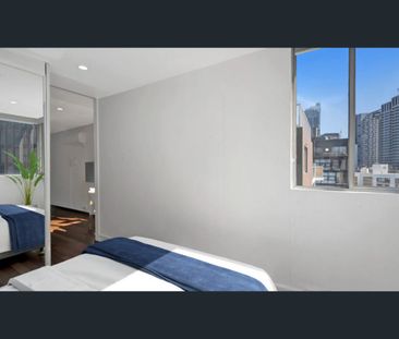 Premium inner-city 1-bedroom apartment with cityscape views & rooftop pool - Photo 3